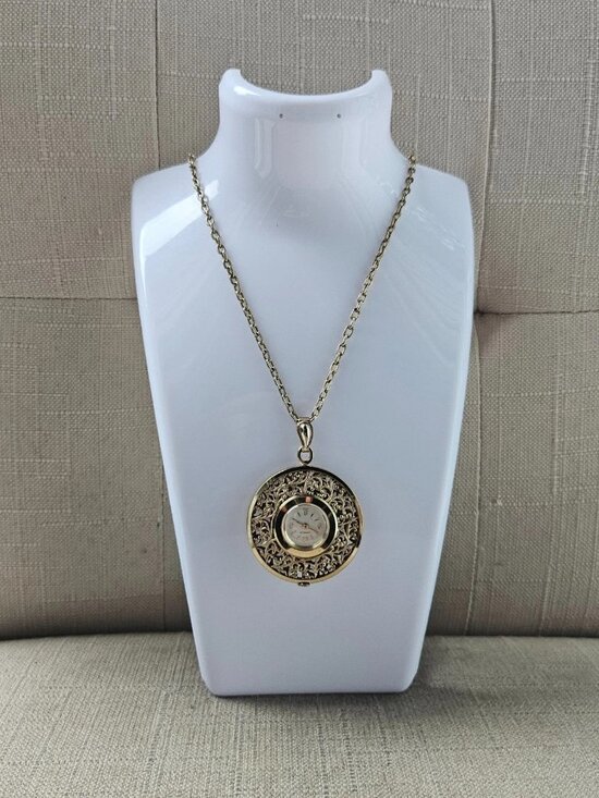 Vintage Caravelle Pocket Watch Gold Tone Watch Necklace Hand Winding Hand main image 5